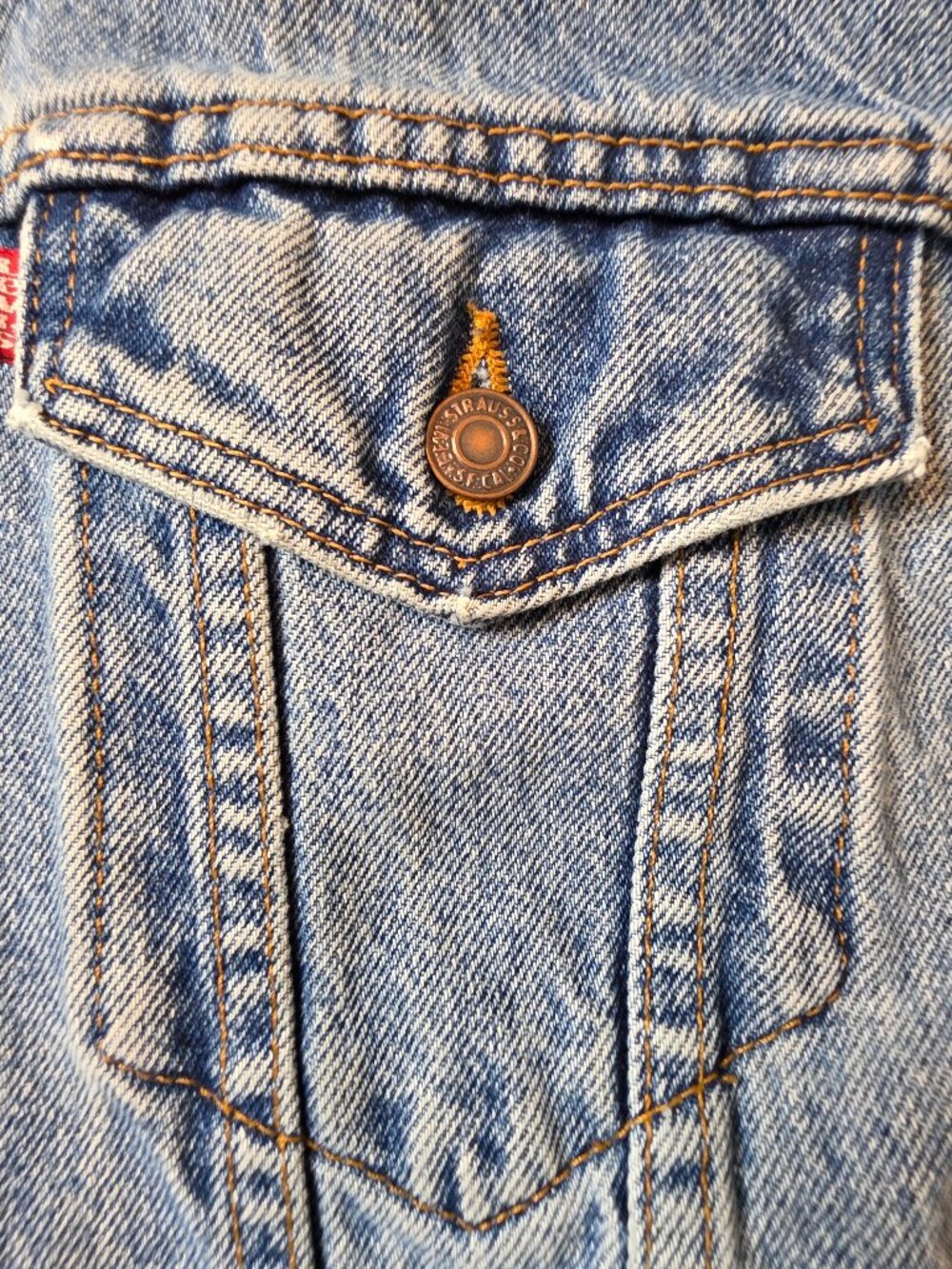 Levi's Vintage 90's Flawless, Light Wash Trucker Jean Jacket 70507-0389, Size XL - Picture 5 of 16